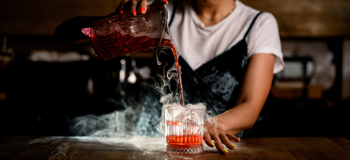 bartender cocktail